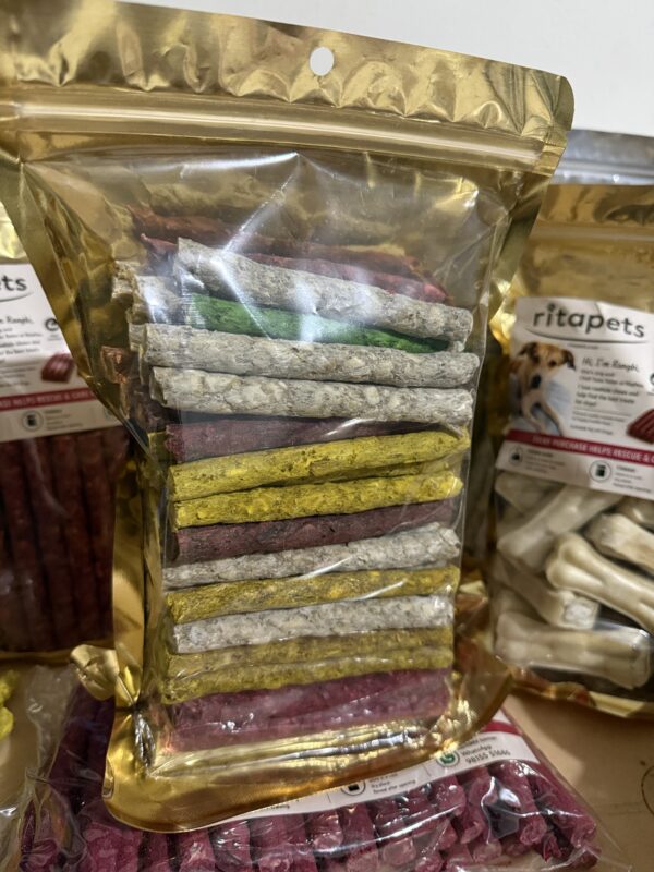 Yello, Red and White mixed munchy chew sticks for dogs 1 kg